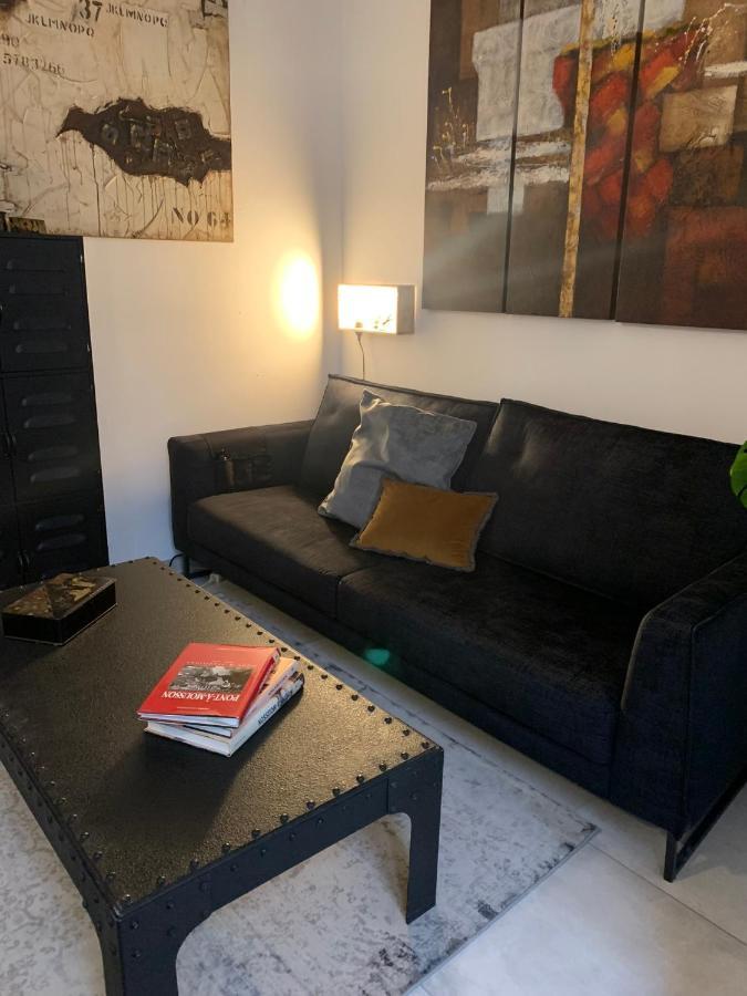 Апартаменти Logement Le Bois Le Pretre Понт-а-Мусон Екстер'єр фото