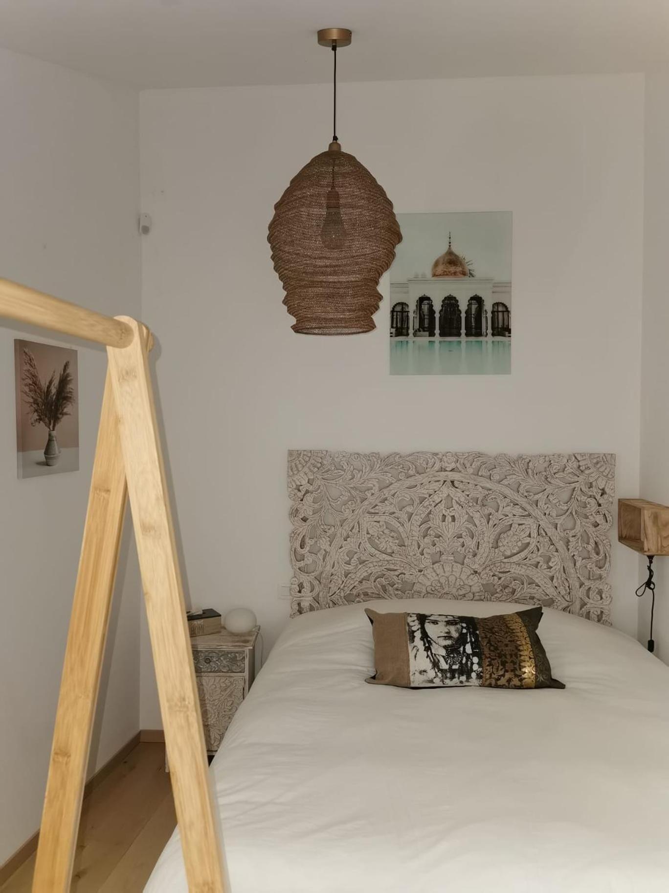 Апартаменти Logement Le Bois Le Pretre Понт-а-Мусон Екстер'єр фото